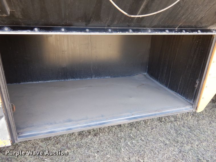 image for item HM9069 2004 Blue Bird All American FE  school bus