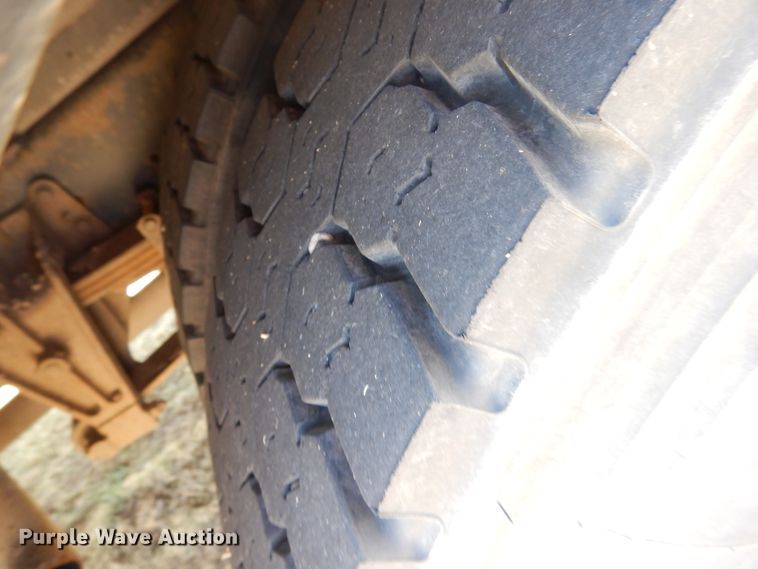 image for item HM9069 2004 Blue Bird All American FE  school bus