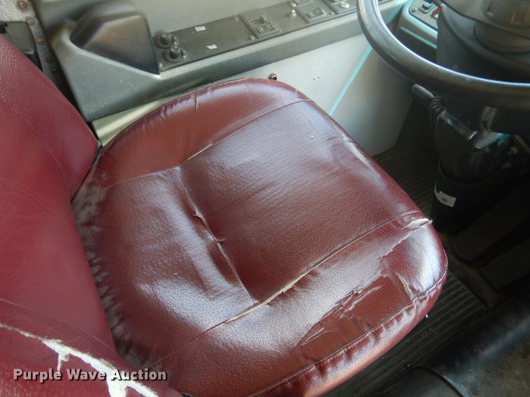 image for item HM9070 2004 Blue Bird All American FE  school bus