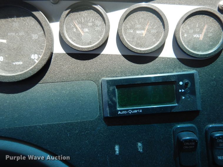 image for item HM9070 2004 Blue Bird All American FE  school bus