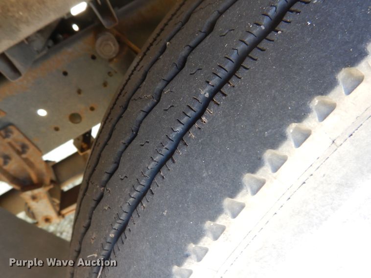 image for item HM9070 2004 Blue Bird All American FE  school bus