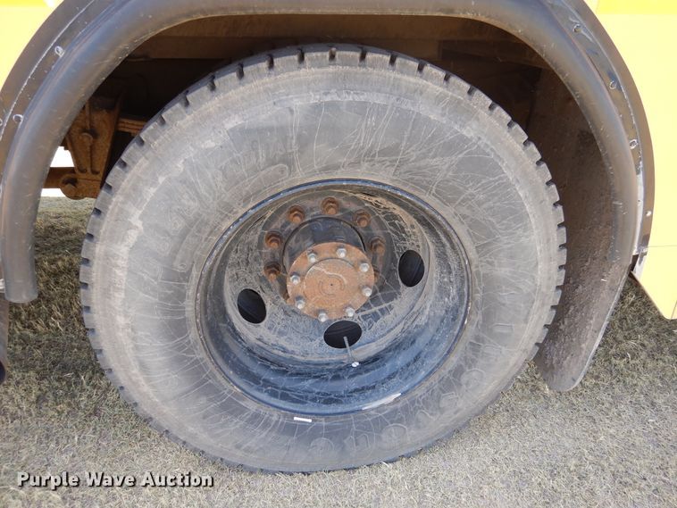 image for item HM9070 2004 Blue Bird All American FE  school bus