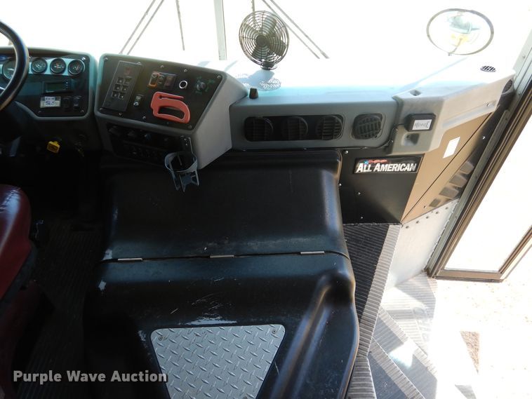 image for item HM9071 2002 Blue Bird All American  school bus