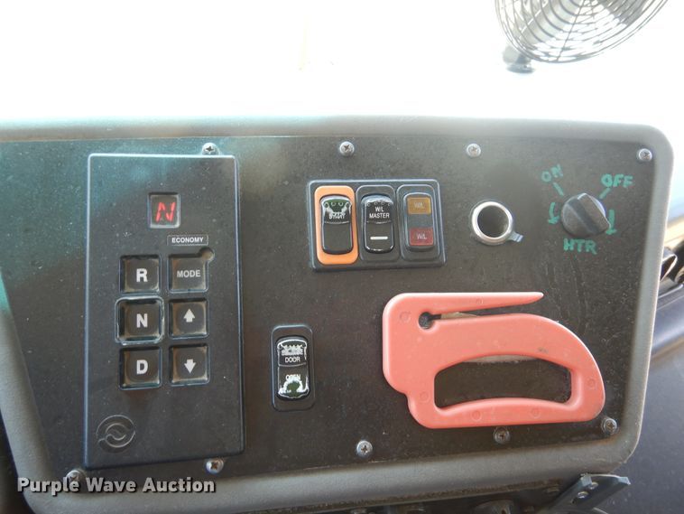 image for item HM9071 2002 Blue Bird All American  school bus