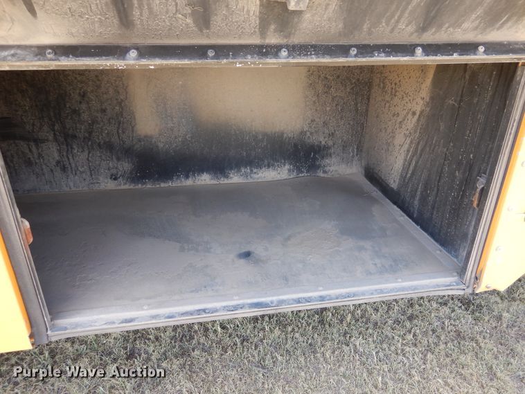 image for item HM9071 2002 Blue Bird All American  school bus