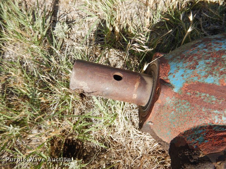 image for item HM9094 New Holland 906MD post hole auger