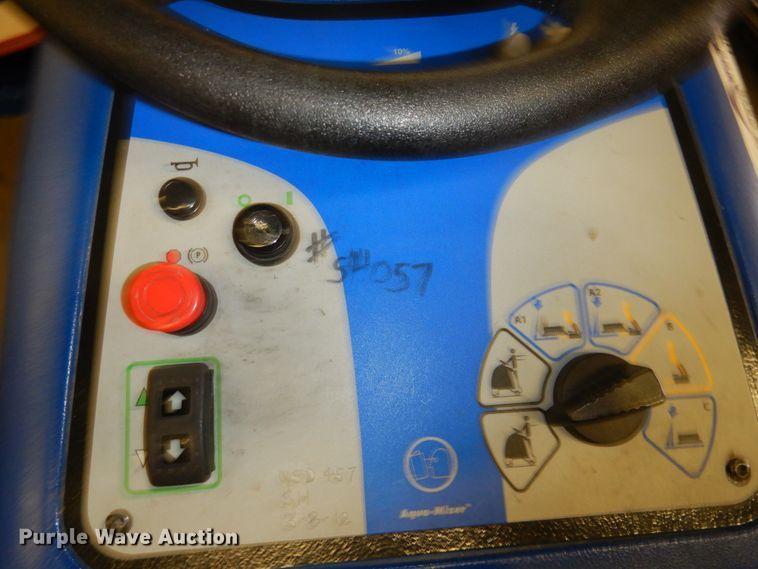 image for item HM9111 Chariot IScrub 20 floor buffer