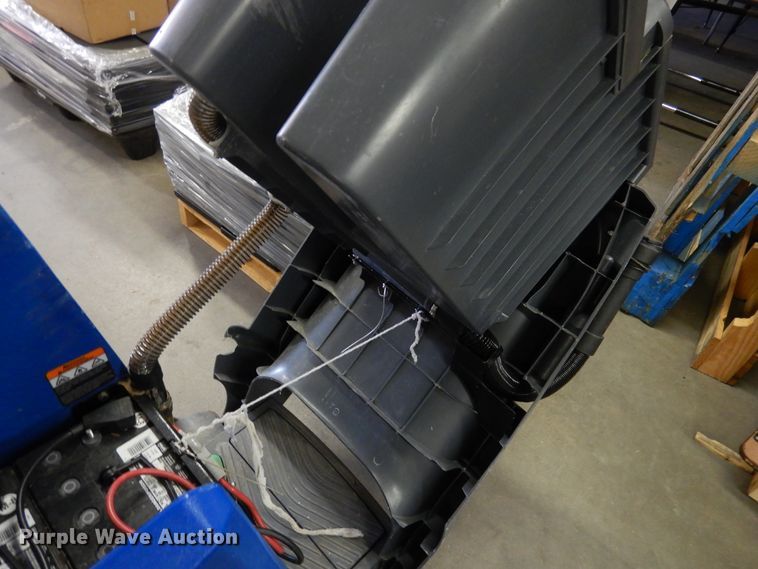 image for item HM9111 Chariot IScrub 20 floor buffer
