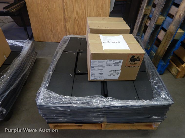 image for item HM9124 Approximately 96 Lenovo ThinkPad L520 laptops