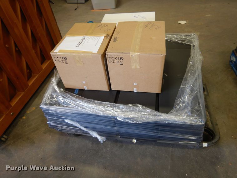 image for item HM9128 Approximately 72 Lenovo ThinkPad L520 laptops