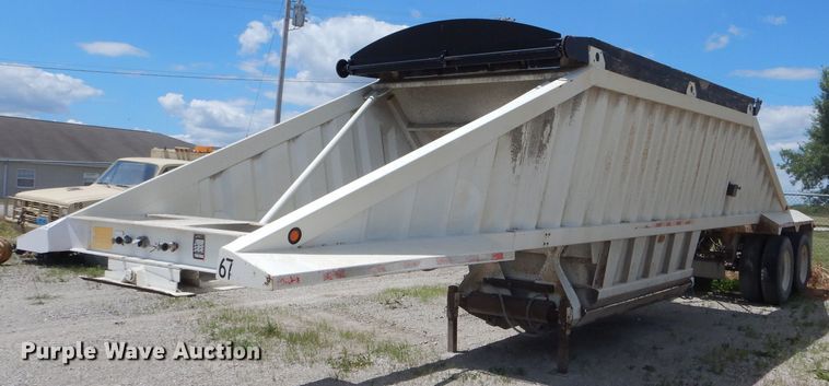 image for item HM9615 2010 Construction Trailer Specialist, Inc. BDT-40 bottom dump trailer