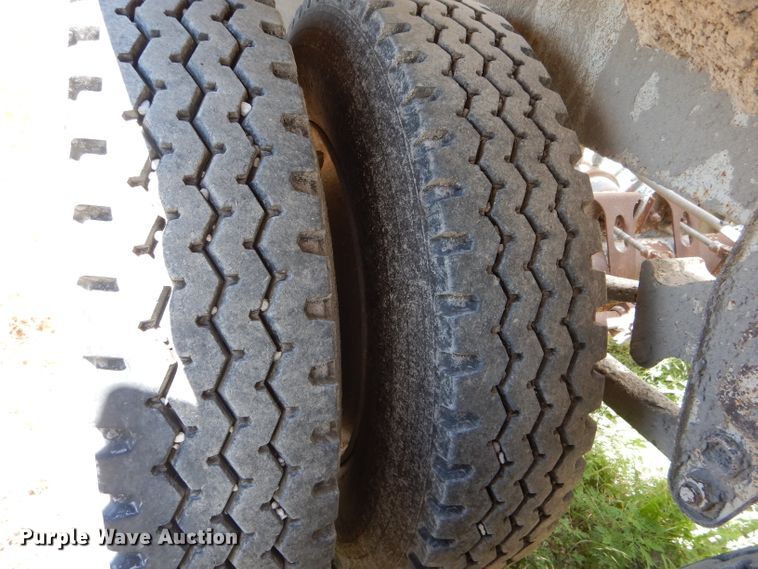 image for item HM9615 2010 Construction Trailer Specialist, Inc. BDT-40 bottom dump trailer