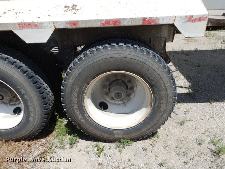 image for item HM9615 2010 Construction Trailer Specialist, Inc. BDT-40 bottom dump trailer