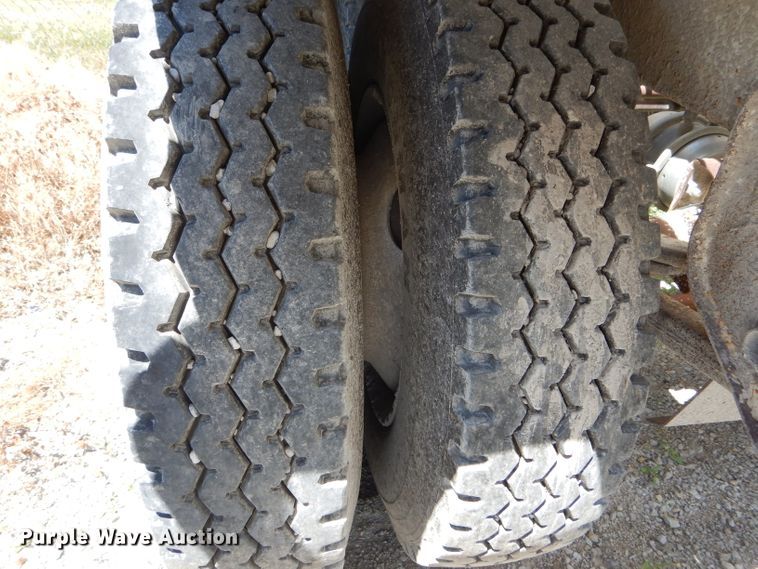 image for item HM9615 2010 Construction Trailer Specialist, Inc. BDT-40 bottom dump trailer