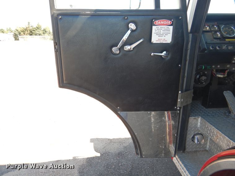 image for item HV9199 1989 Pierce Lance  pumper fire truck