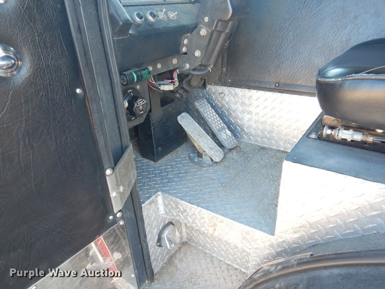 image for item HV9199 1989 Pierce Lance  pumper fire truck