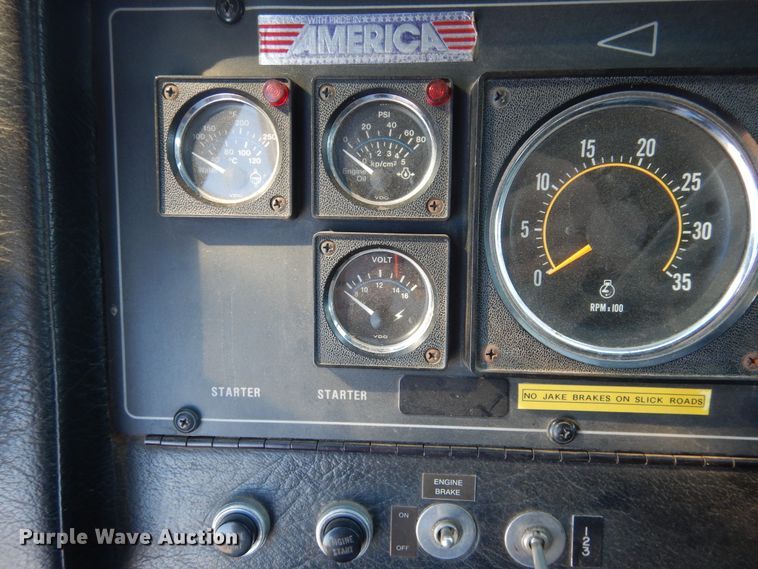 image for item HV9199 1989 Pierce Lance  pumper fire truck