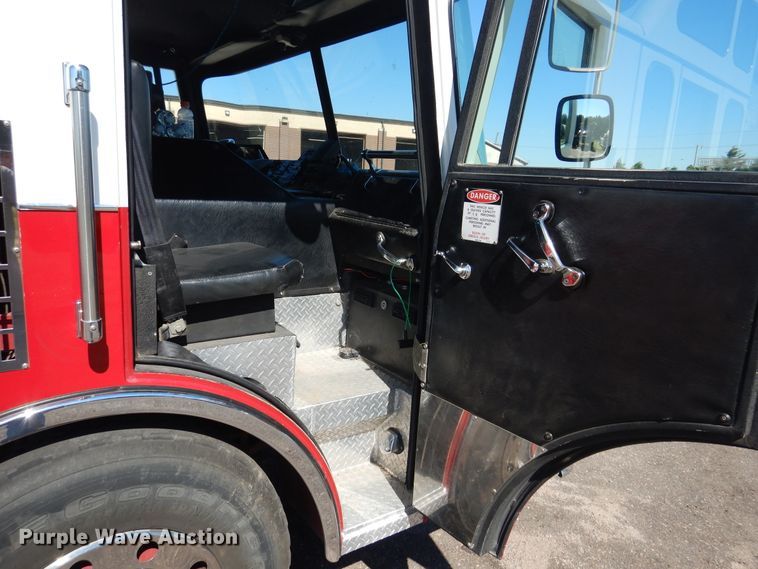 image for item HV9199 1989 Pierce Lance  pumper fire truck