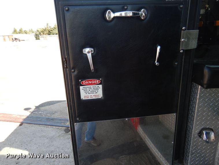 image for item HV9199 1989 Pierce Lance  pumper fire truck