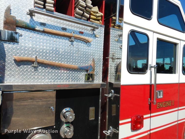 image for item HV9199 1989 Pierce Lance  pumper fire truck