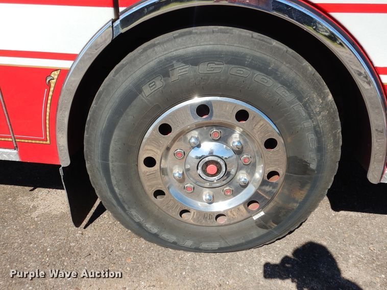 image for item HV9199 1989 Pierce Lance  pumper fire truck