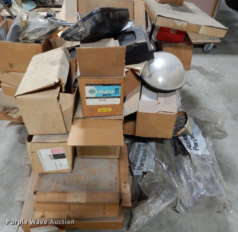 image for item HV9250 Truck parts