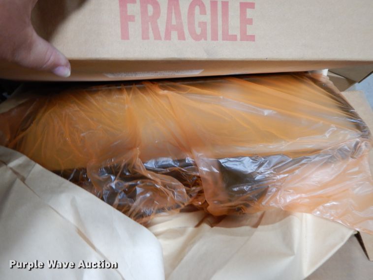 image for item HV9250 Truck parts