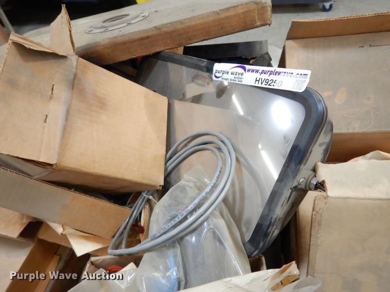 image for item HV9250 Truck parts