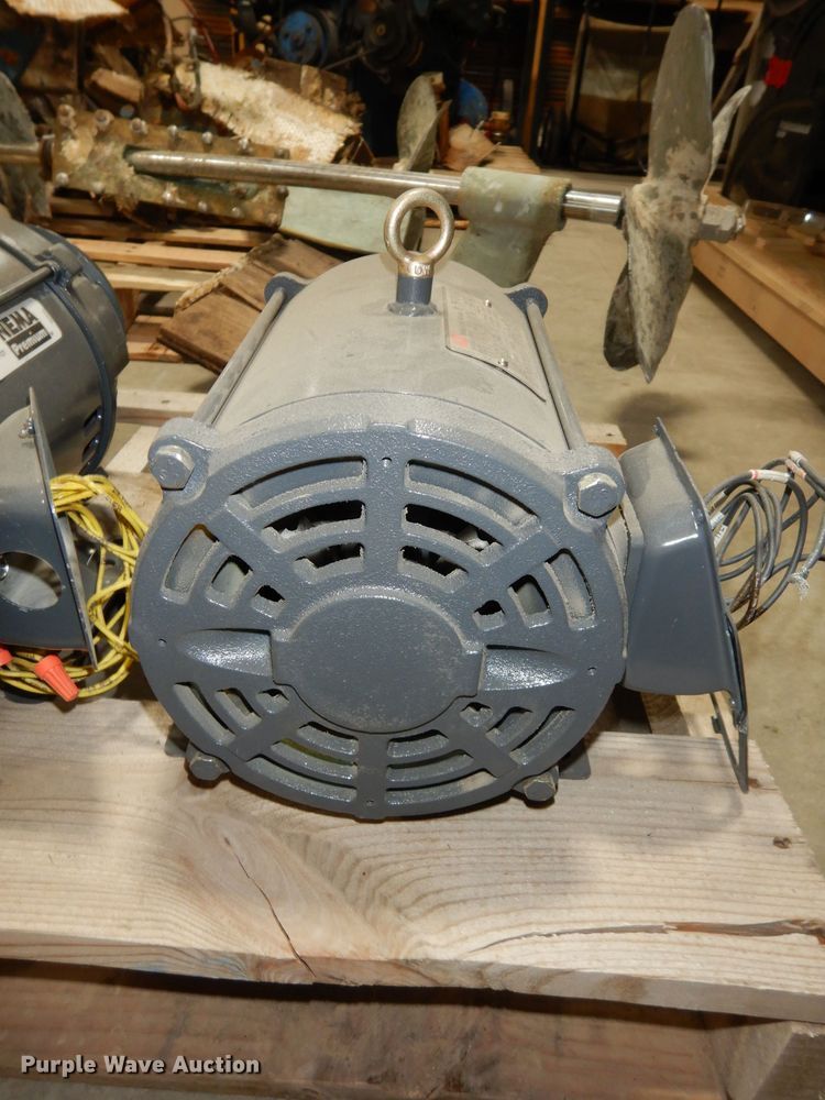 image for item HV9251 (2) Dayton electric motors