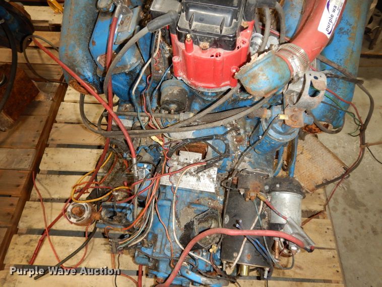 image for item HV9252 (2) Chevrolet 350 C.I.D. V8 gas engines