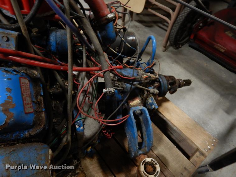 image for item HV9252 (2) Chevrolet 350 C.I.D. V8 gas engines