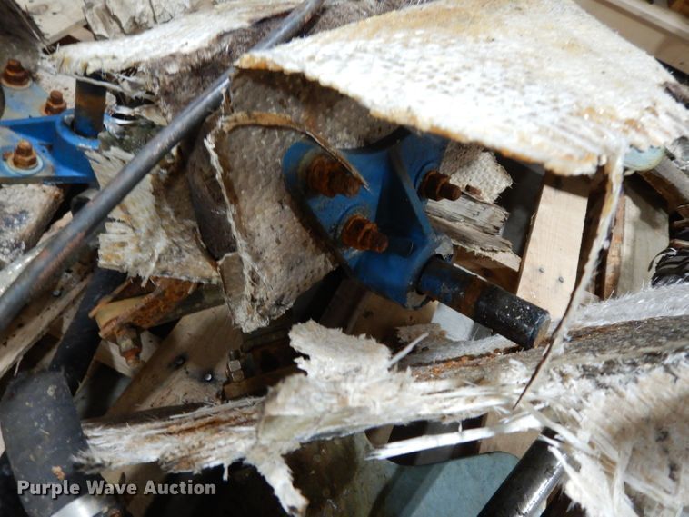 image for item HV9252 (2) Chevrolet 350 C.I.D. V8 gas engines