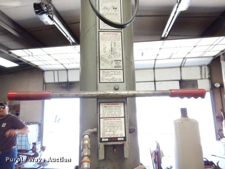 image for item HV9253 Gray TNT550 air lift