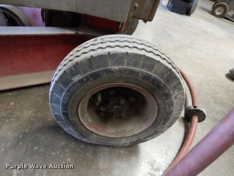 image for item HV9253 Gray TNT550 air lift