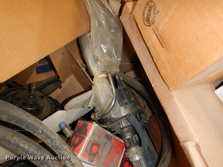 image for item HV9255 Truck parts