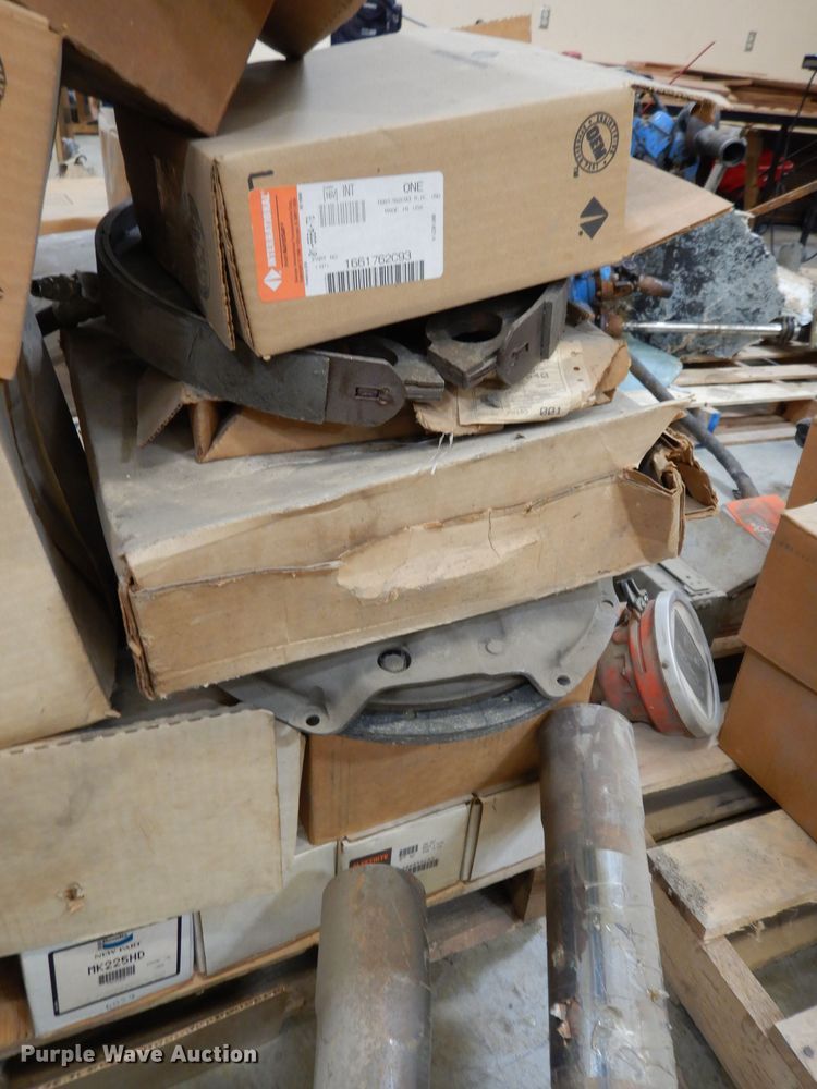 image for item HV9255 Truck parts