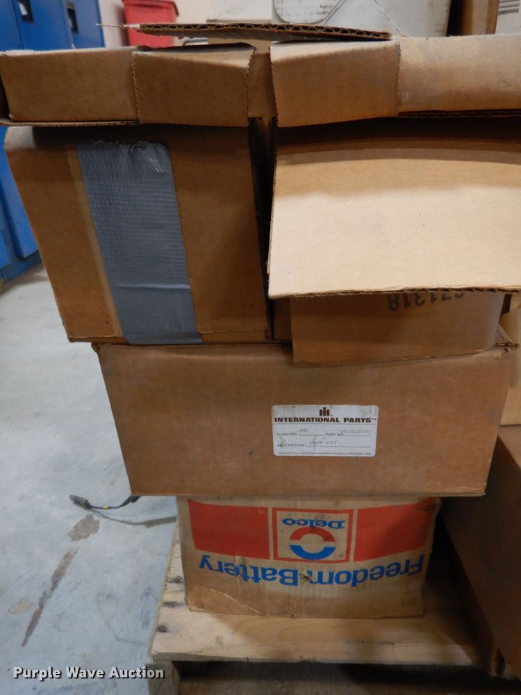 image for item HV9255 Truck parts