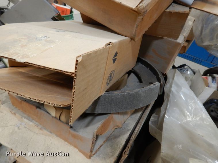 image for item HV9255 Truck parts