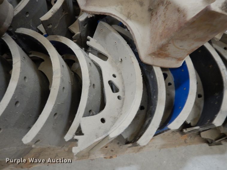 image for item HV9256 Truck parts