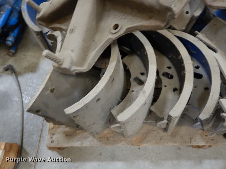 image for item HV9256 Truck parts