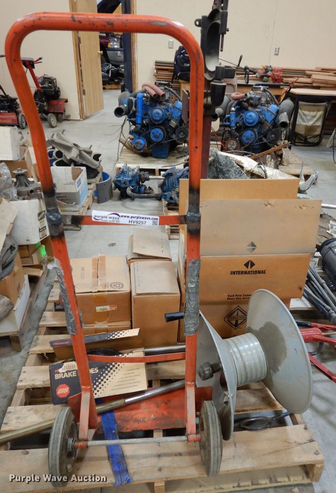 image for item HV9257 Truck parts and tools