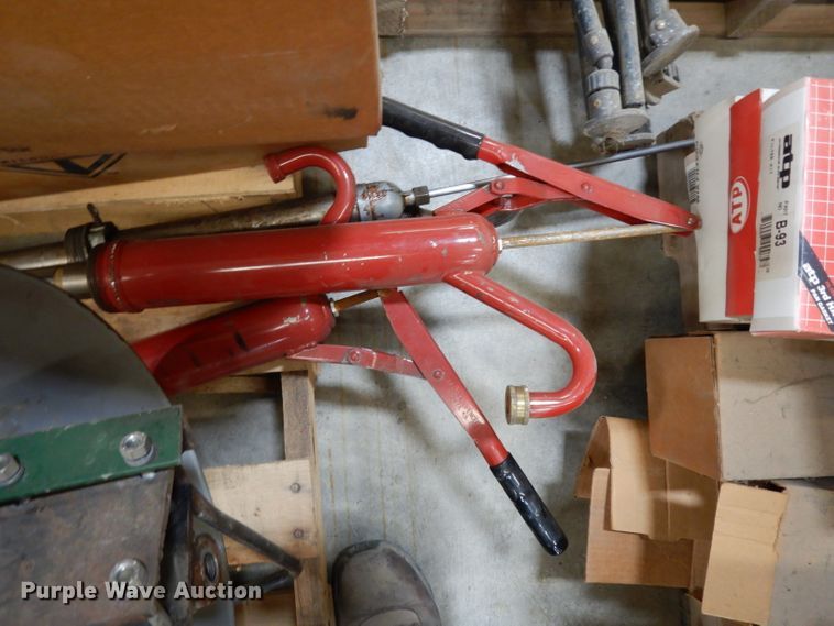 image for item HV9257 Truck parts and tools