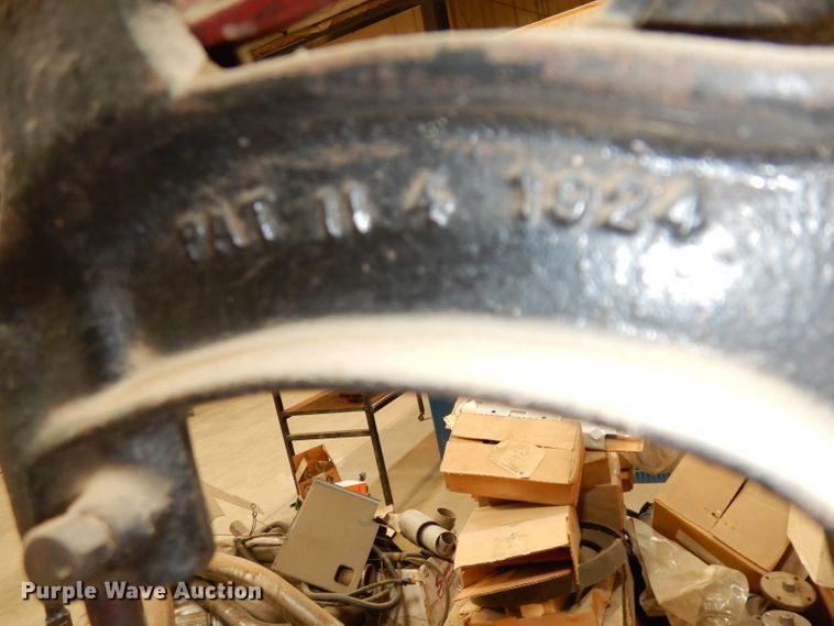 image for item HV9257 Truck parts and tools