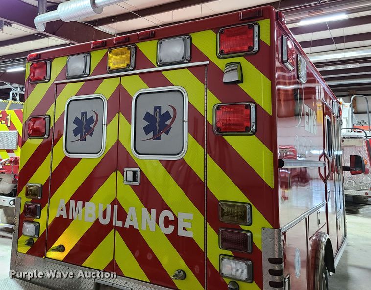 image for item K5894 2013 Chevrolet Express G4500 ambulance