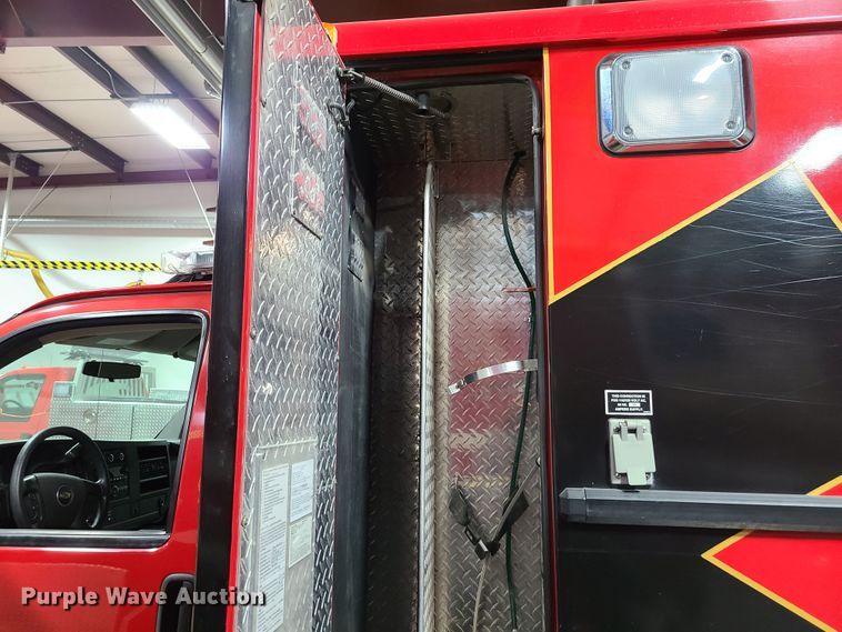 image for item K5894 2013 Chevrolet Express G4500 ambulance