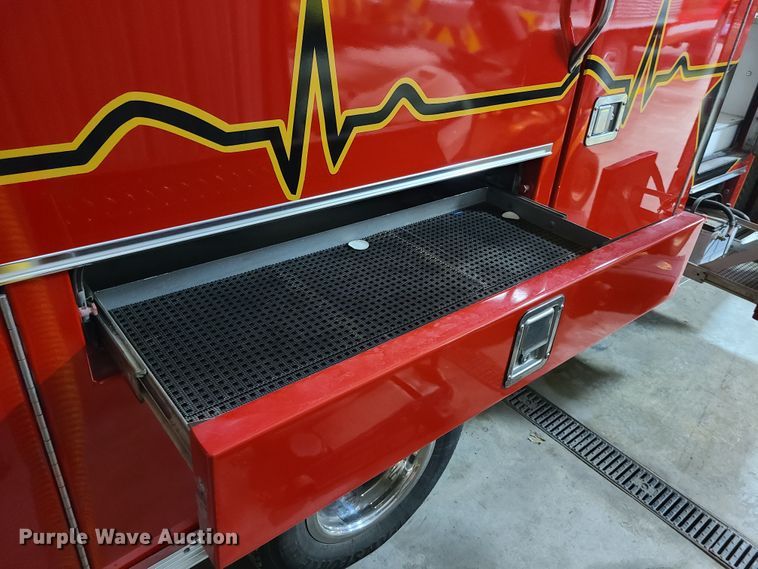 image for item K5894 2013 Chevrolet Express G4500 ambulance