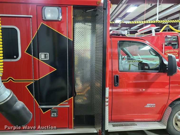 image for item K5894 2013 Chevrolet Express G4500 ambulance