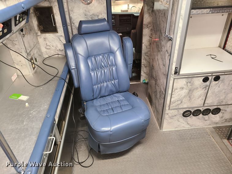 image for item K5894 2013 Chevrolet Express G4500 ambulance