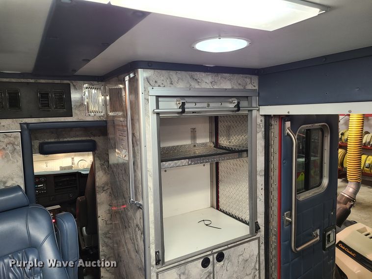 image for item K5894 2013 Chevrolet Express G4500 ambulance