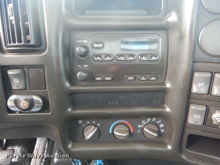 image for item AE9744 2008 Chevrolet C5500  utility bed truck with crane